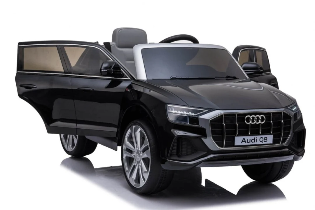 Audi Q8 Licencirani Auto Na Akumulator Crni 7.jpg