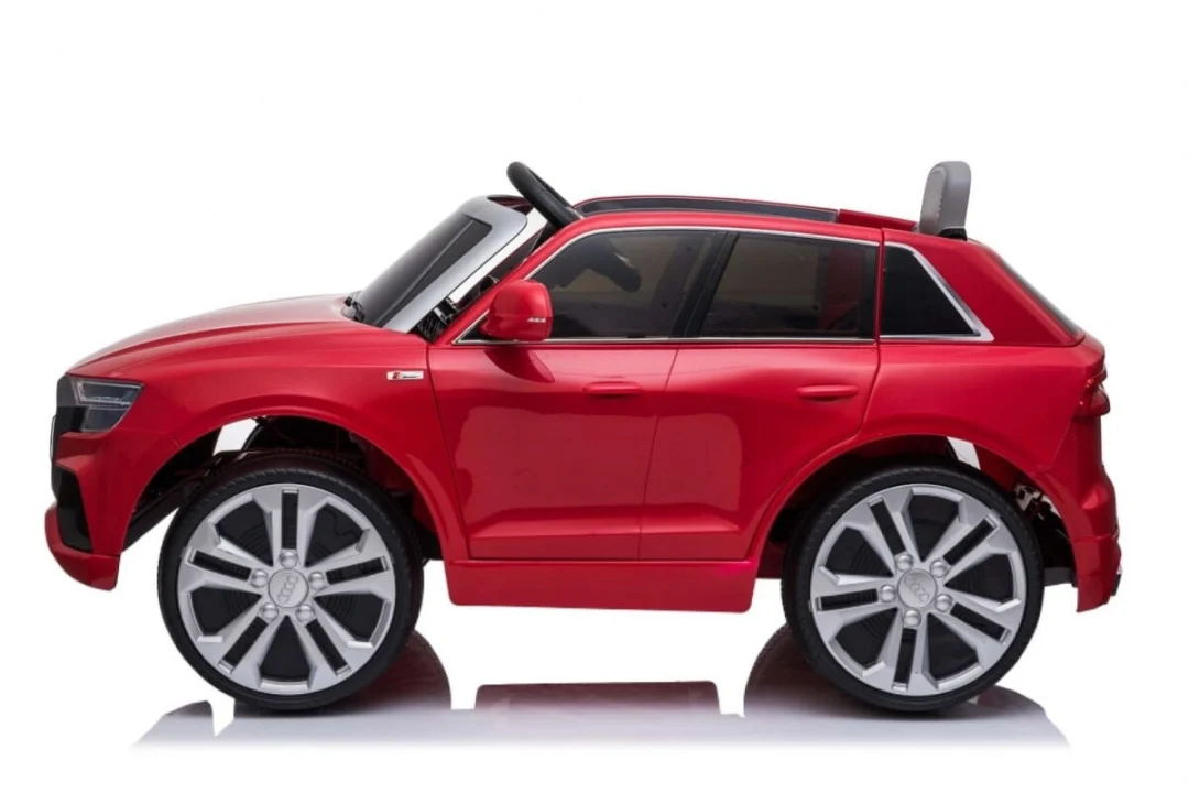Audi Q8 Licencirani Auto Na Akumulator Crveni 1.jpg