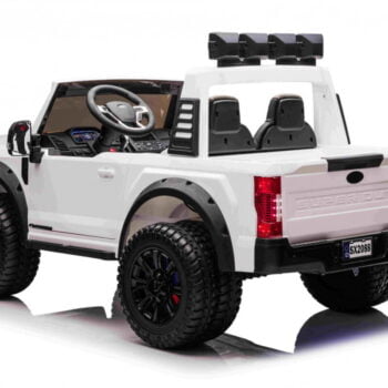 Ford Super Duty Glacial White Auto Na Akumulator 3.jpg