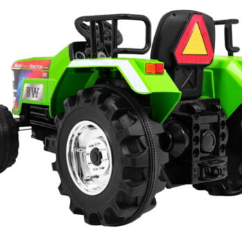 Mahindra Traktor Na Akumulator Zeleni 4.jpg
