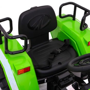 Mahindra Traktor Na Akumulator Zeleni 6.jpg