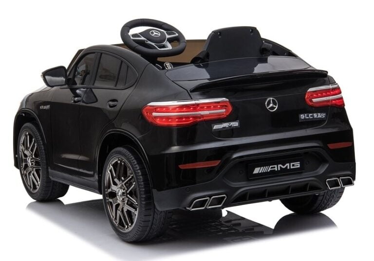 Mercedes Glc 63s 4x4 Crni Lakirani Auto Na Akumulator 3.jpg