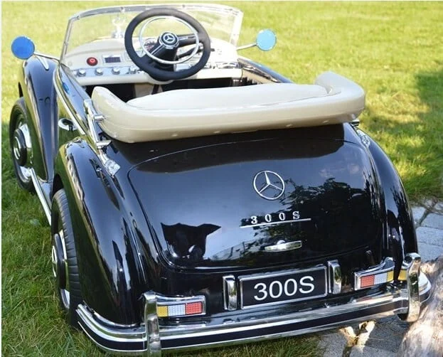 Mercedes Benz 300s Retro Auto Na Akumulator 1.jpg