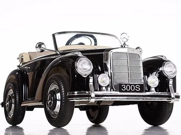 Mercedes Benz 300s Retro Auto Na Akumulator.jpg