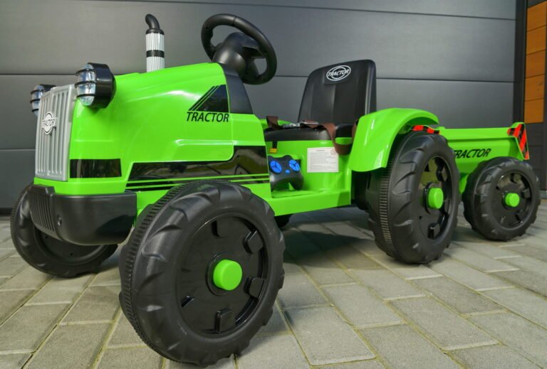 Traktor Na Akumulator Zeleni Vargas 2.jpg