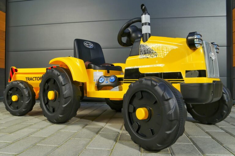 Traktor Na Akumulator Zuti Vargas 3.jpg