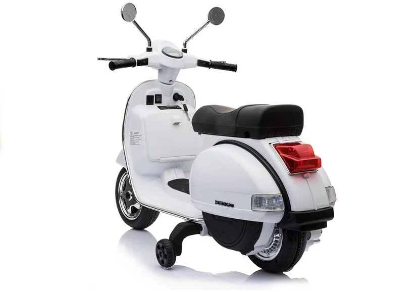 Vespa Bijela 3.jpg