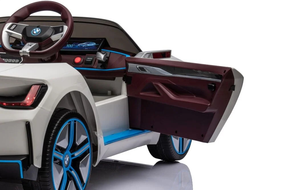 Auto Na Akumulator Bmw I4 Bijeli Limited 3.jpg