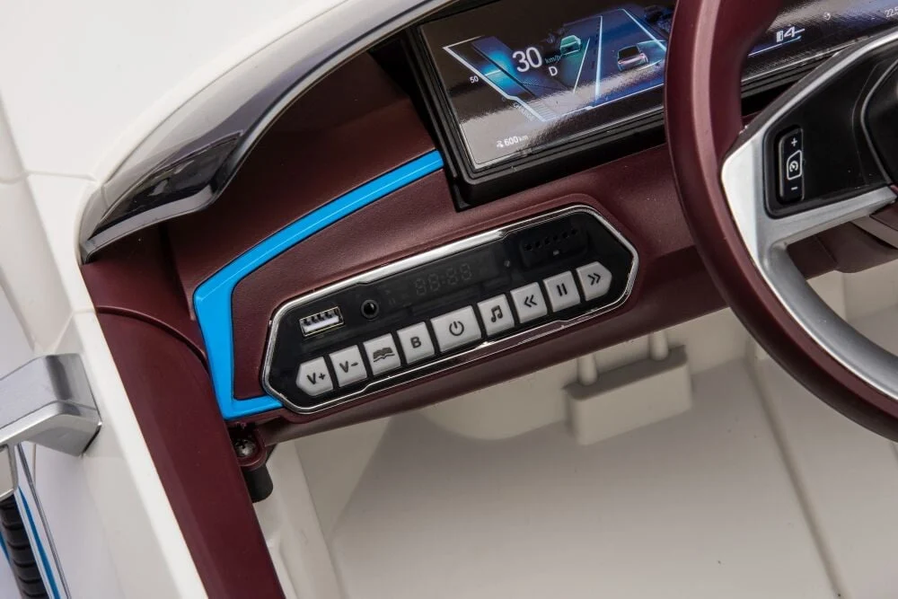 Auto Na Akumulator Bmw I4 Bijeli Limited 8.jpg