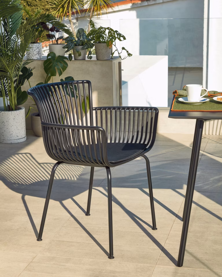 Vrtna Stolica Surpika Black Kave Home 1