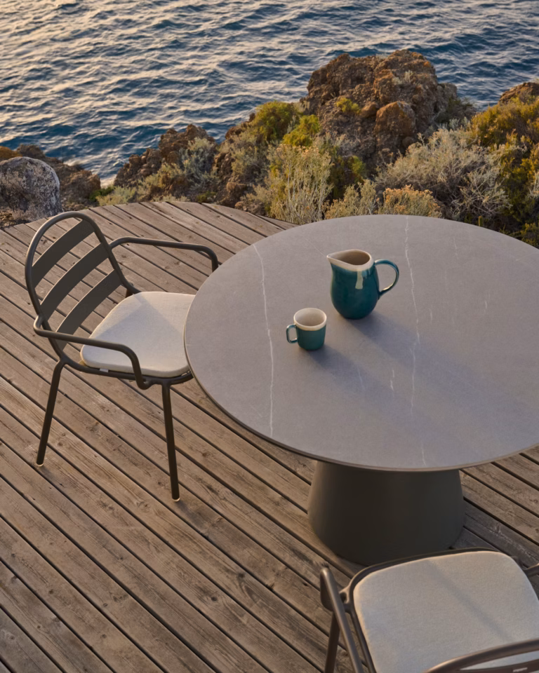 Vrtni Stol Tudons Green Ceramics Kave Home 1
