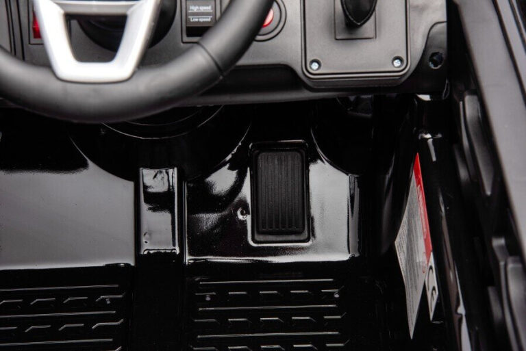 Audi Q7 S Line Crni Auto Na Akumulator 7