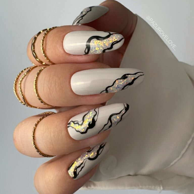 Hibridni Lak Clavier Nailsology 8ml Black Cougar 026 2