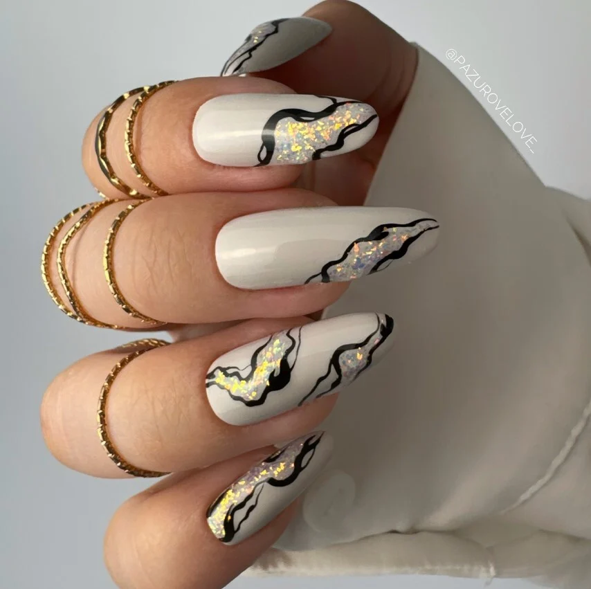 Hibridni Lak Clavier Nailsology 8ml Black Cougar 026 2