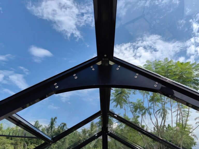 Premium Staklenik Polikarbonatni 278x278cm Crni Cultivo 4