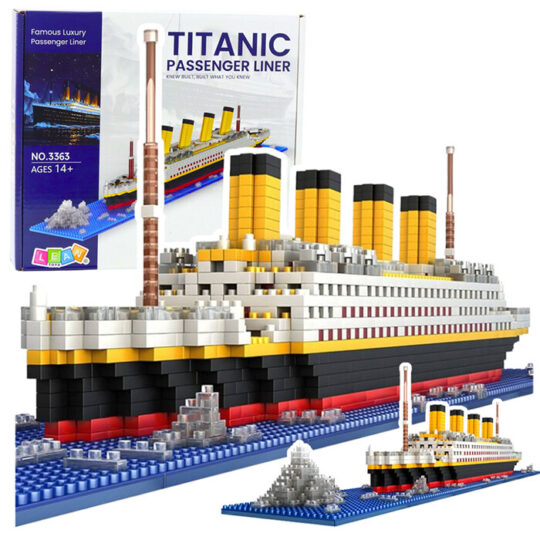 Techno Blocks Titanic