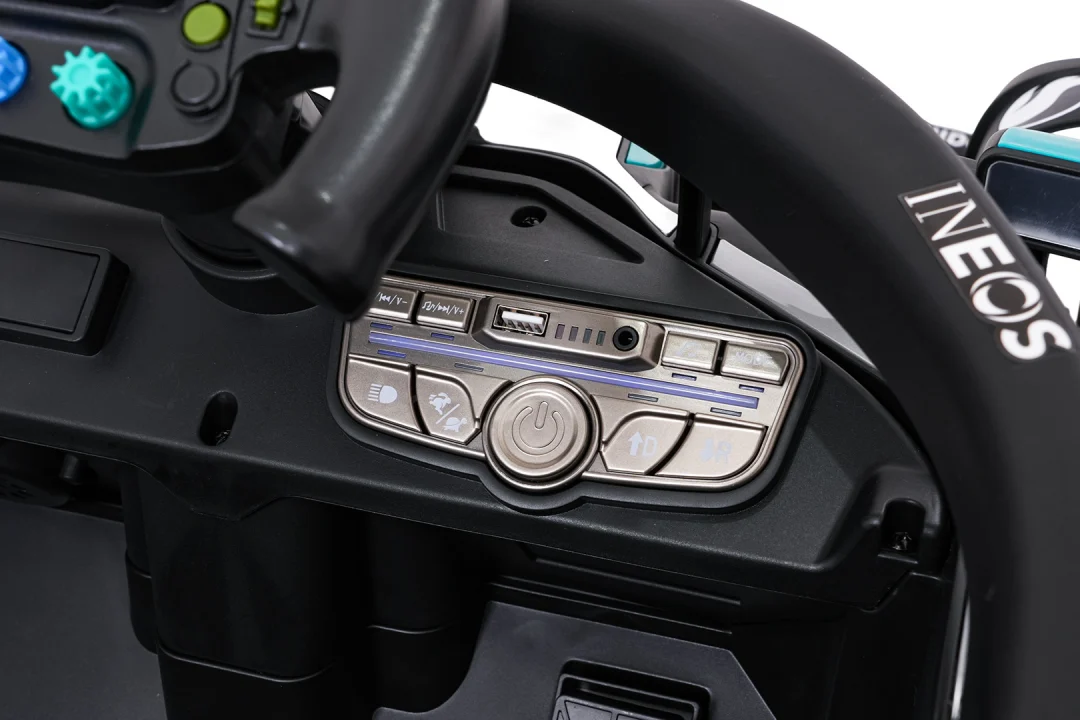 AMG PETRONAS F1 na akumulator crni + daljinski_18