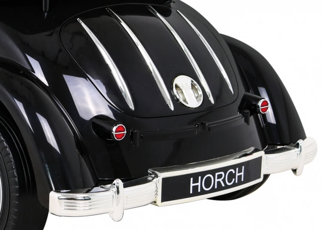 Audi Horch 930V srebrni retro automobil_15