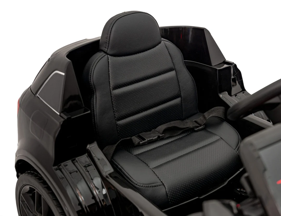 Audi Q7 Lift crno vozilo_15