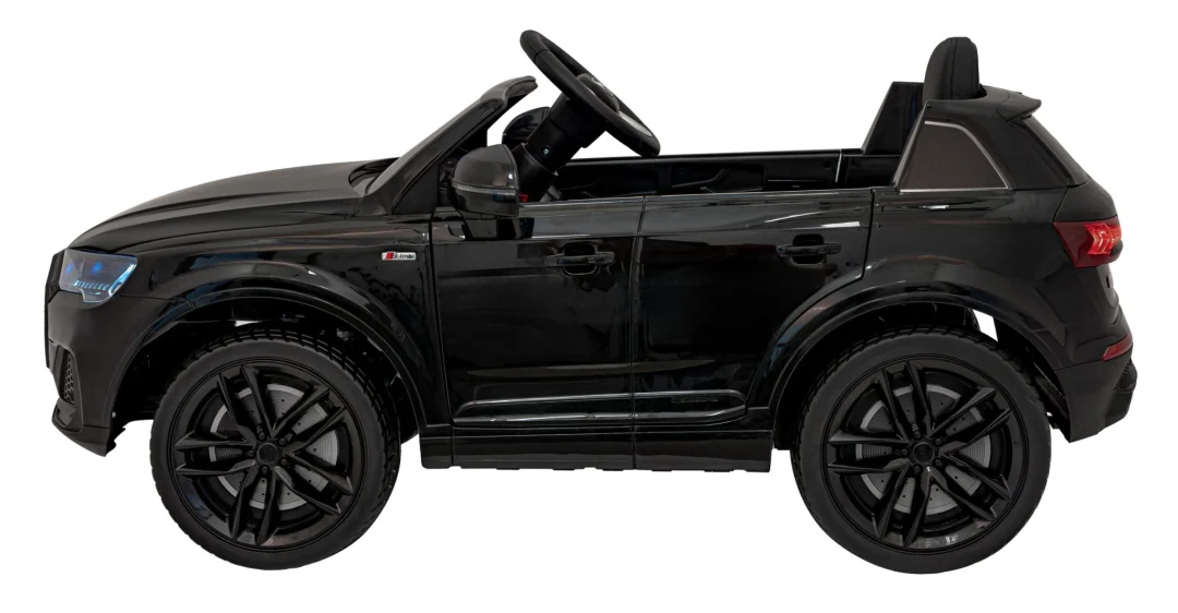 Audi Q7 Lift crno vozilo_6