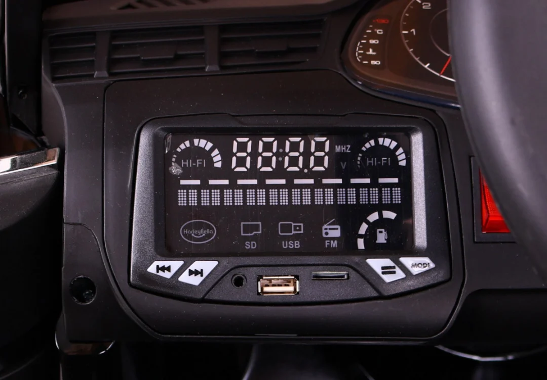Audi Q7 Quattro S-Line crna baterija + daljinski upravljač + spori start + EVA + radio MP3 LED_6