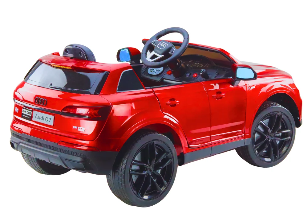 Audi Q7 crveni auto na akumulator_3