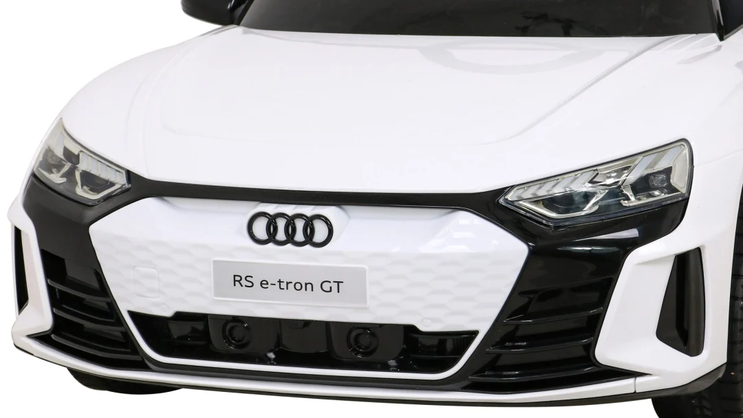 Audi RS E-Tron GT na baterije bijeli + daljinski upravljač + 4x4 pogon + MP3 radio + LED, bijela_11