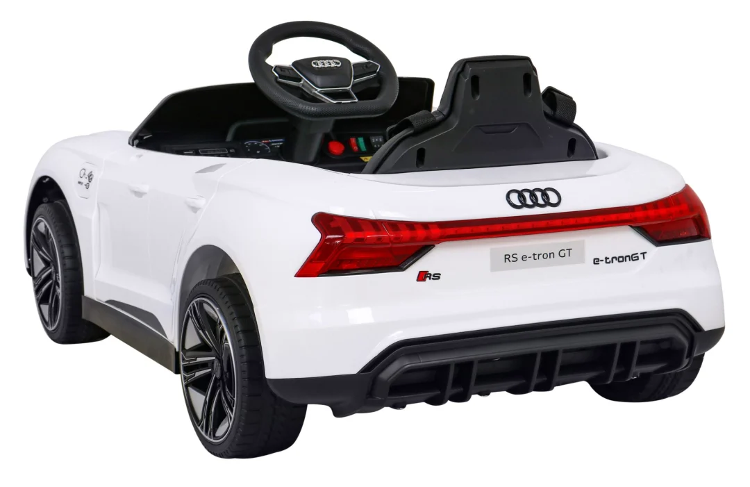 Audi RS E-Tron GT na baterije bijeli + daljinski upravljač + 4x4 pogon + MP3 radio + LED, bijela_5