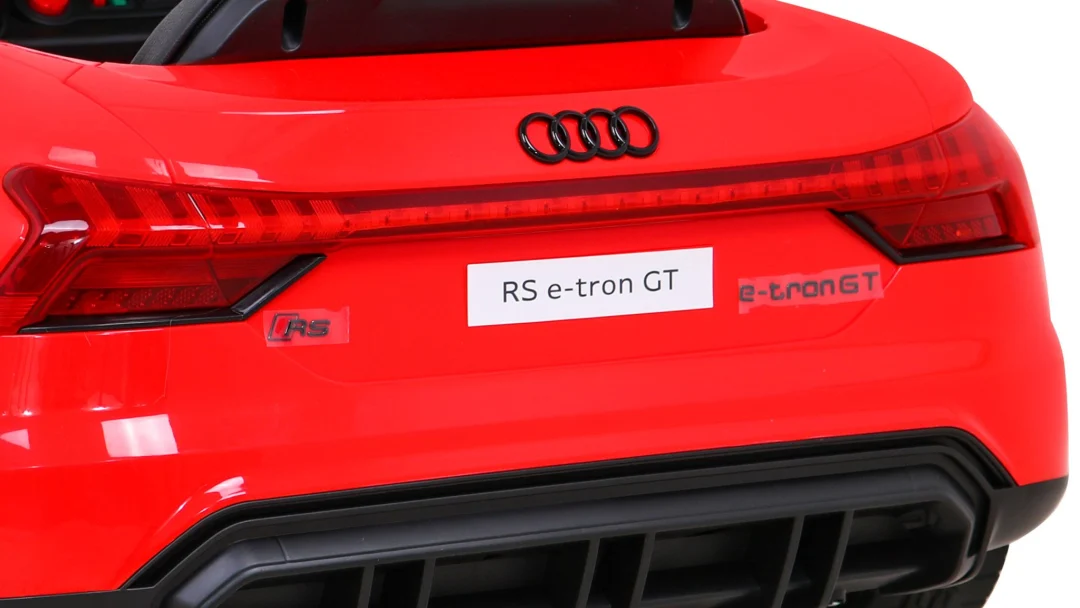 Audi RS E-Tron GT na baterije crveni + daljinski upravljač + 4x4 pogon + MP3 radio + LED, crvena_13