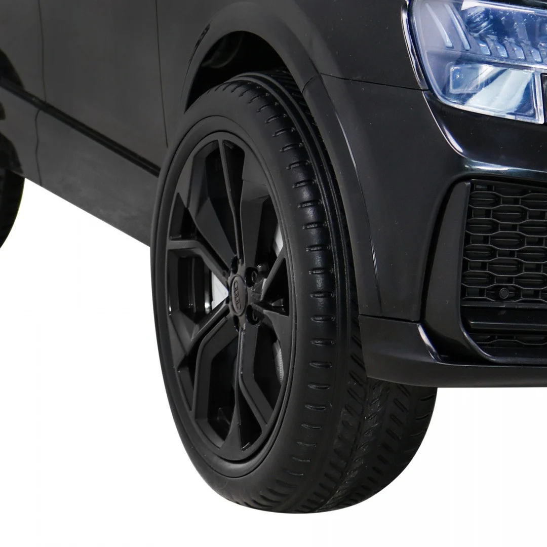Audi RS Q8 automobil na akumulator, crni_14