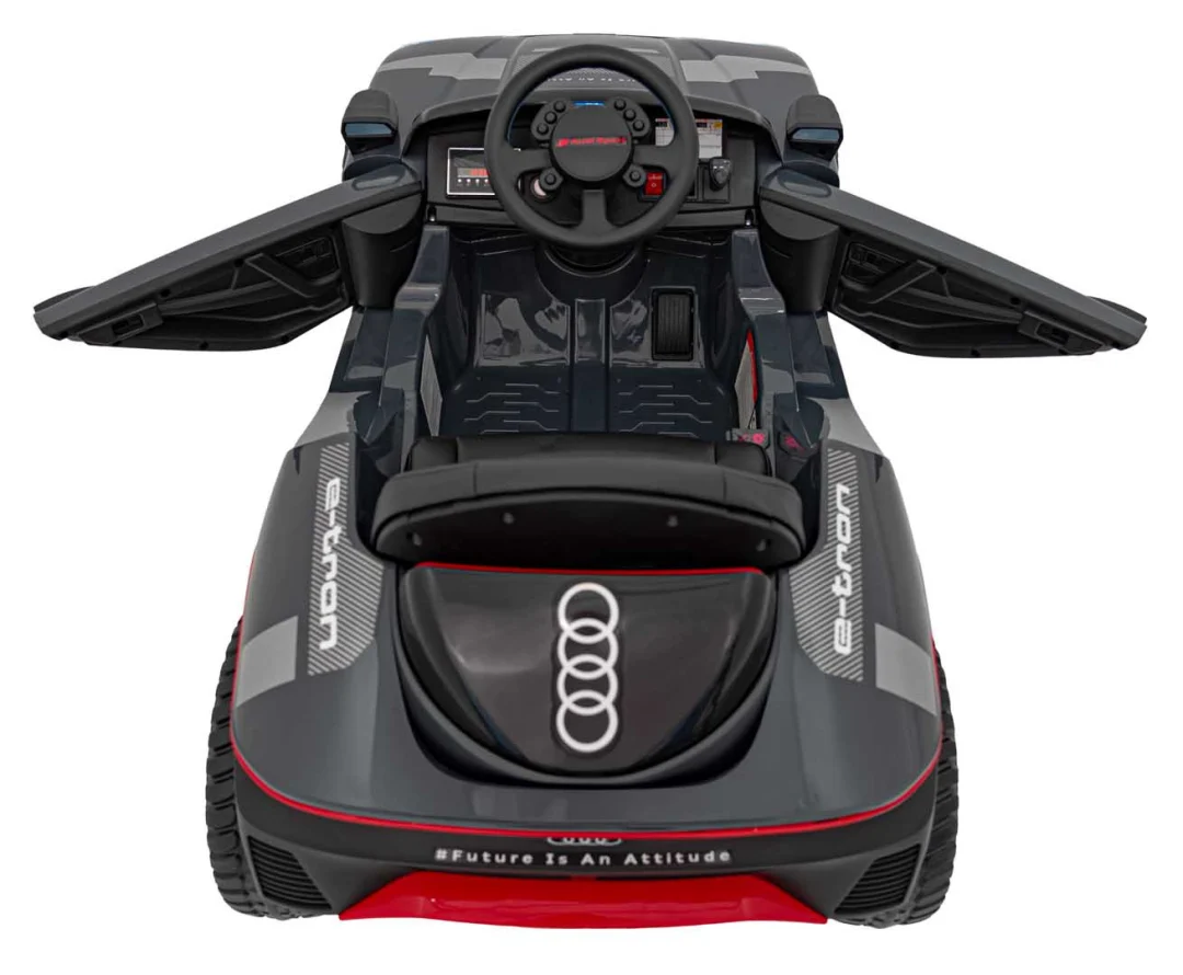 Audi RSQ E-TRON sivo vozilo_11