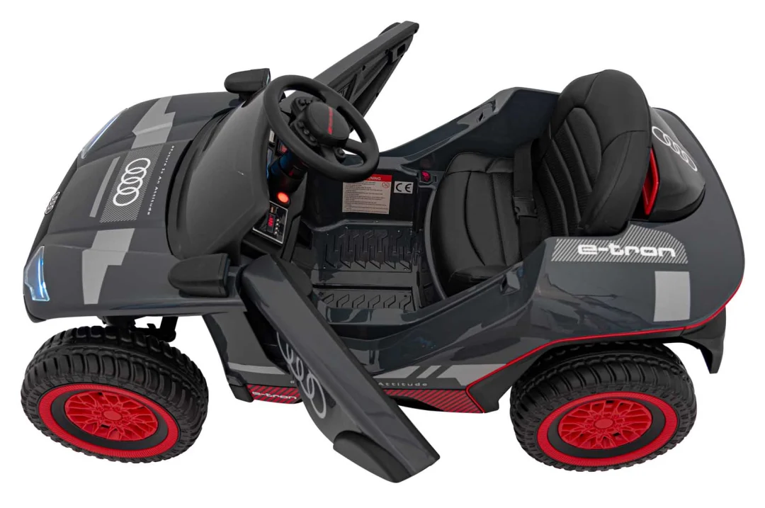Audi RSQ E-TRON sivo vozilo_12