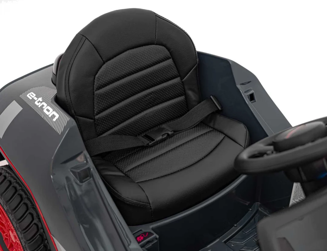 Audi RSQ E-TRON sivo vozilo_17