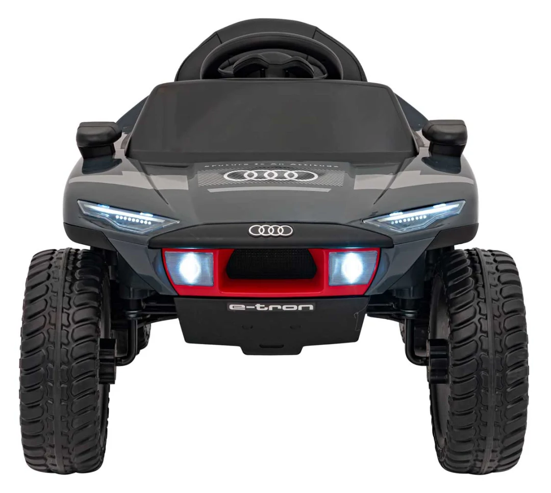 Audi RSQ E-TRON sivo vozilo_4