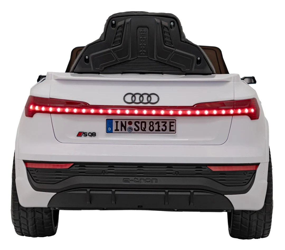Audi SQ8 bijelo vozilo_16
