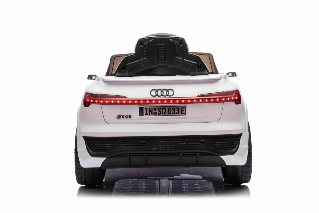 Audi SQ8 bijelo vozilo_5