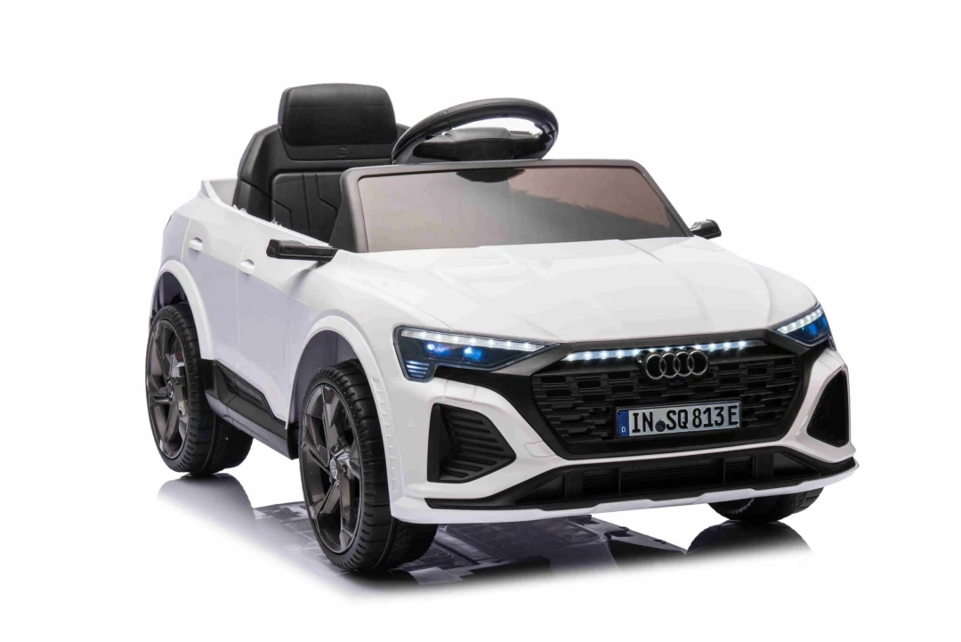 Audi SQ8 bijelo vozilo_7