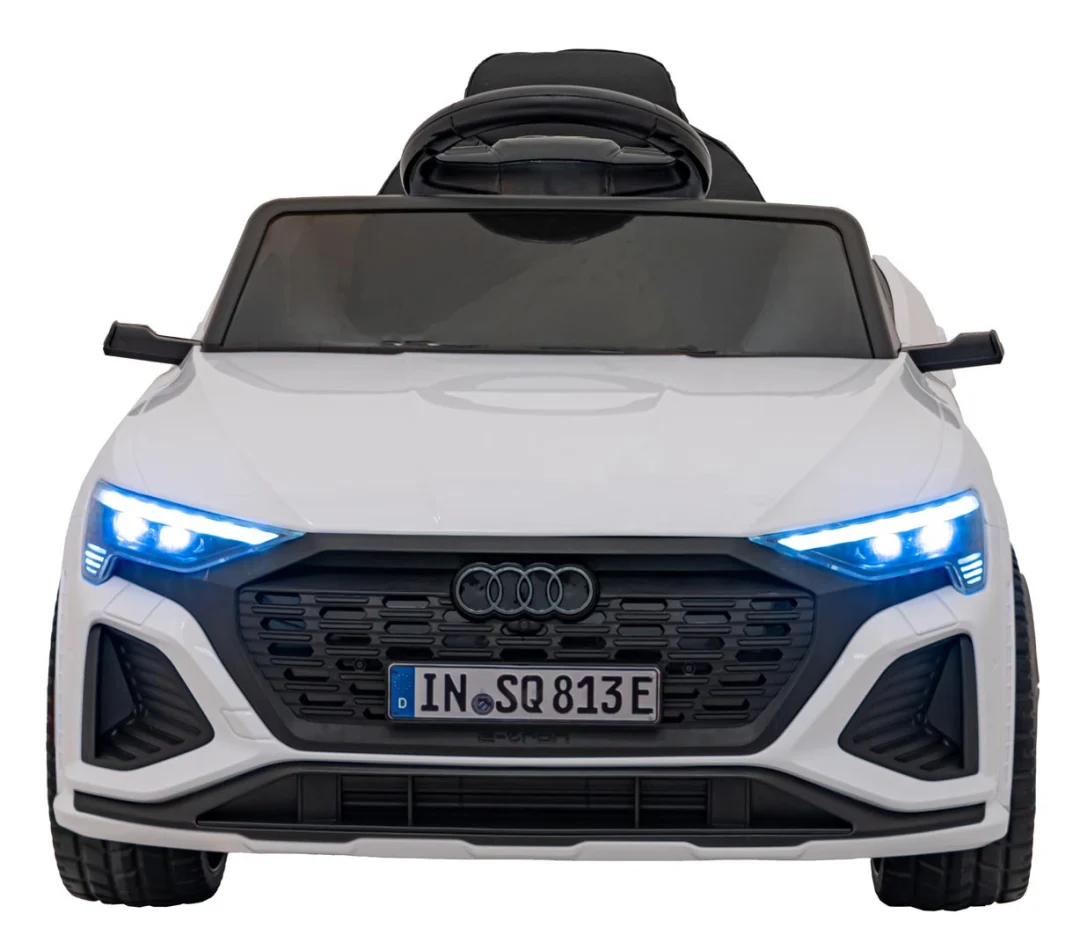 Audi SQ8 bijelo vozilo_8