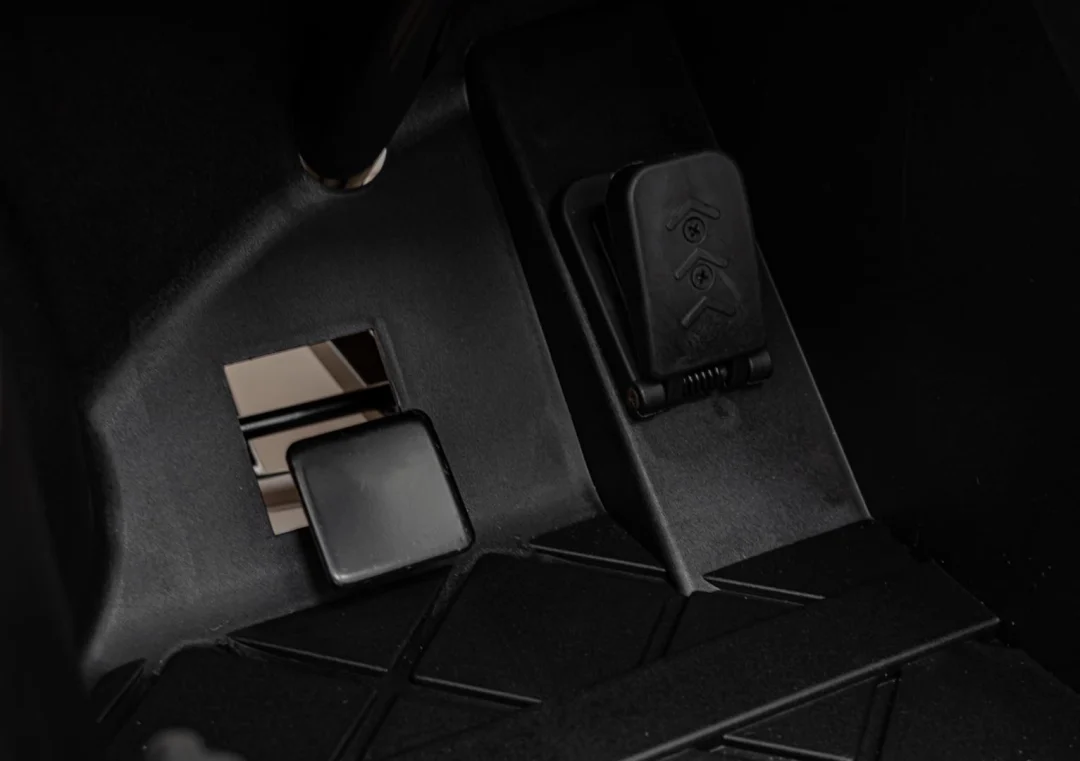 Audi Spyder R8 LIFT STRONG bijela_15