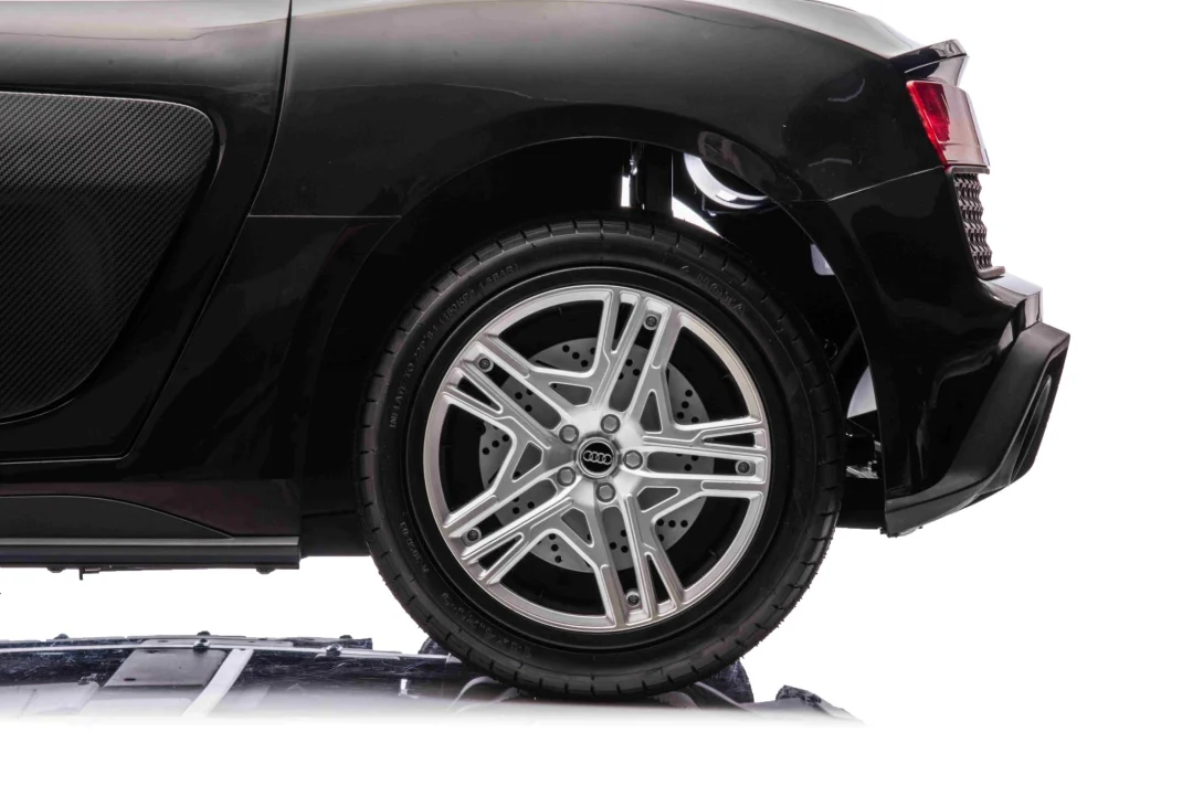 Audi Spyder R8 LIFT crno vozilo_27