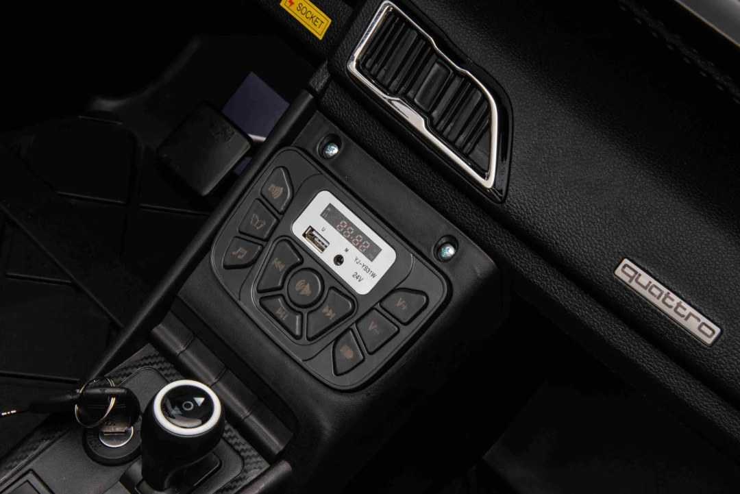 Audi Spyder R8 LIFT plavo vozilo_35