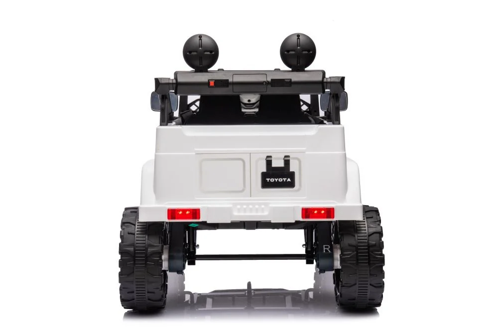 Automobil na akumulator Toyota FJ bijela 4x4 auto na akumulator_10