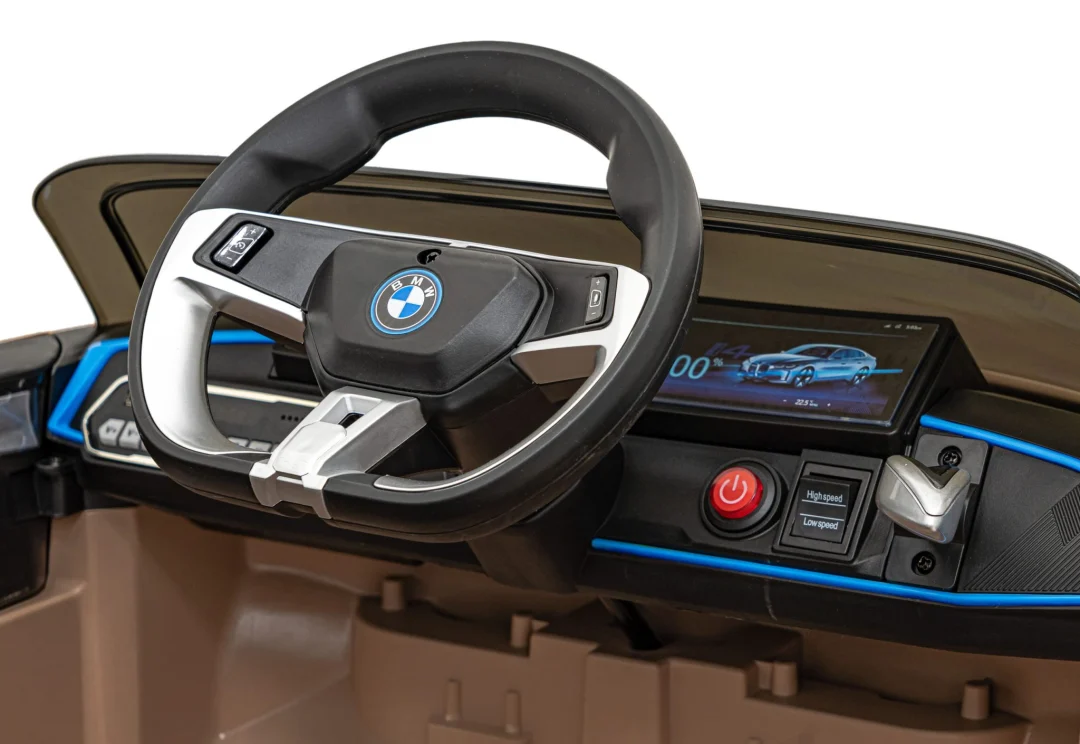 BMW i4 automobil na akumulator, zlatni_10