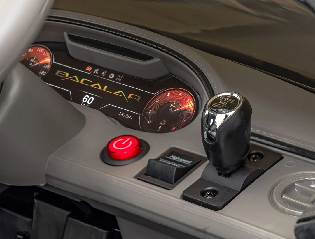 Bentley Bacalar automobil na akumulator, crni_11