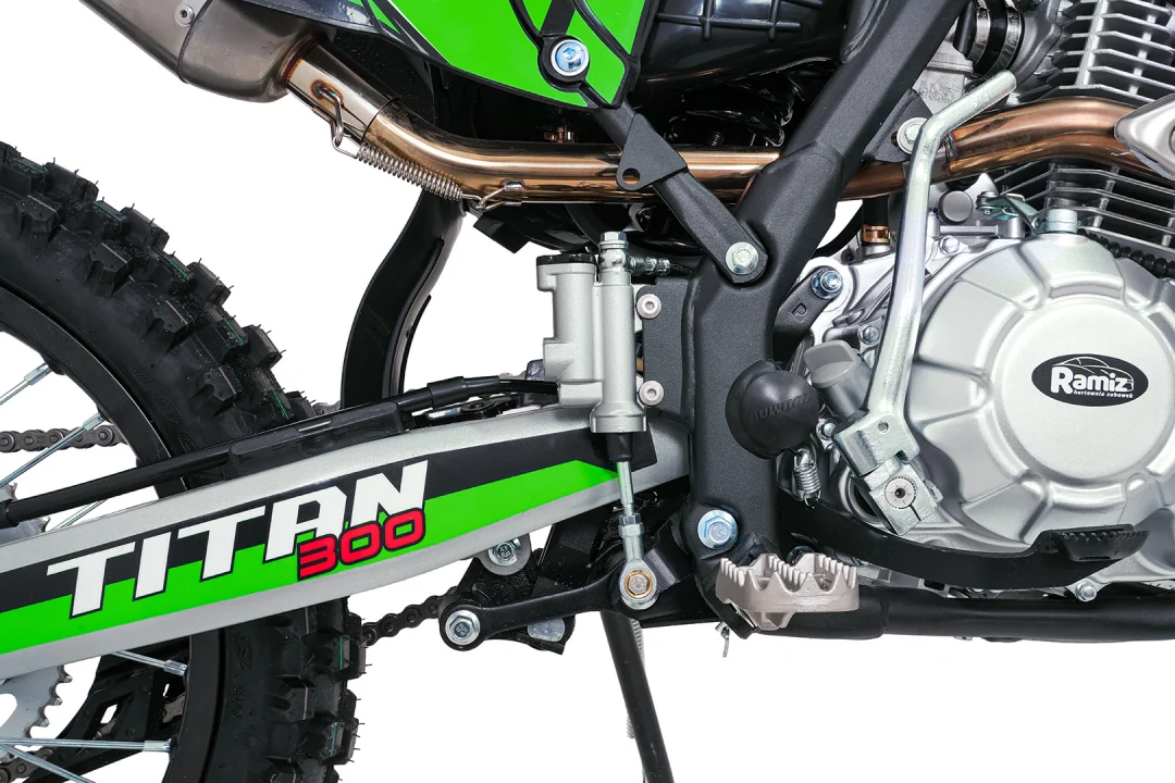 Benzinski motor TITAN 300cc zeleni_26