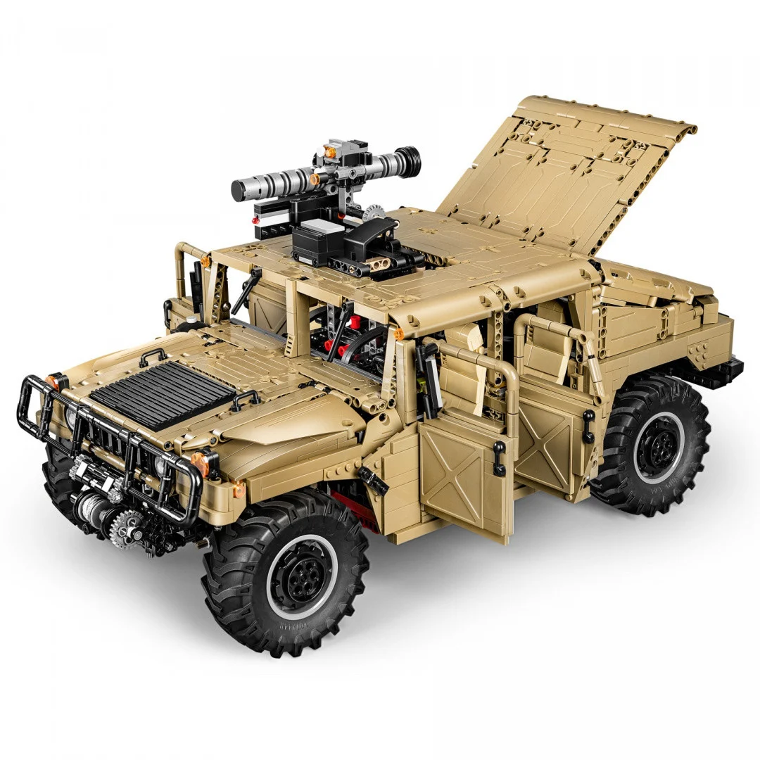 CaDA Humvee 1:8 4x4 3935 dijelova 8+_2