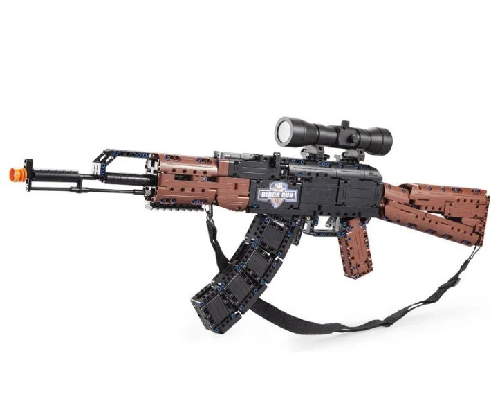 CaDA tehničke kocke puška AK47 738 dijelova 6+_2