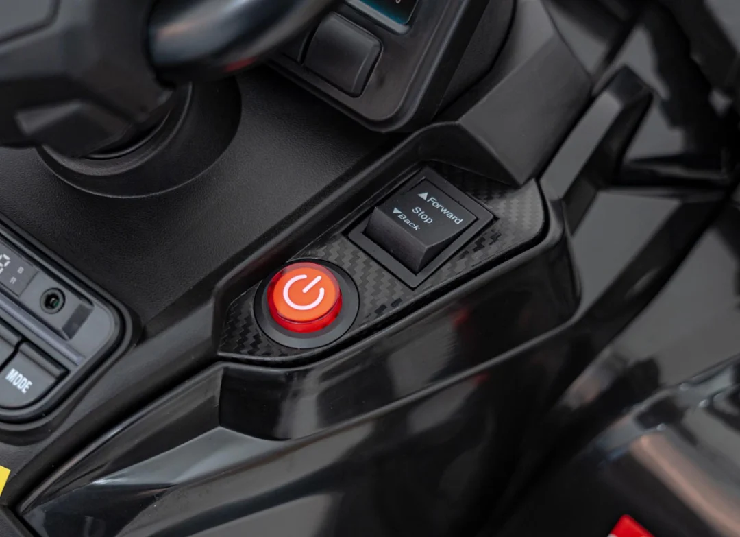 Can-Am Outlander ATV quad na akumulator s daljinskim upravljačem, crni_14