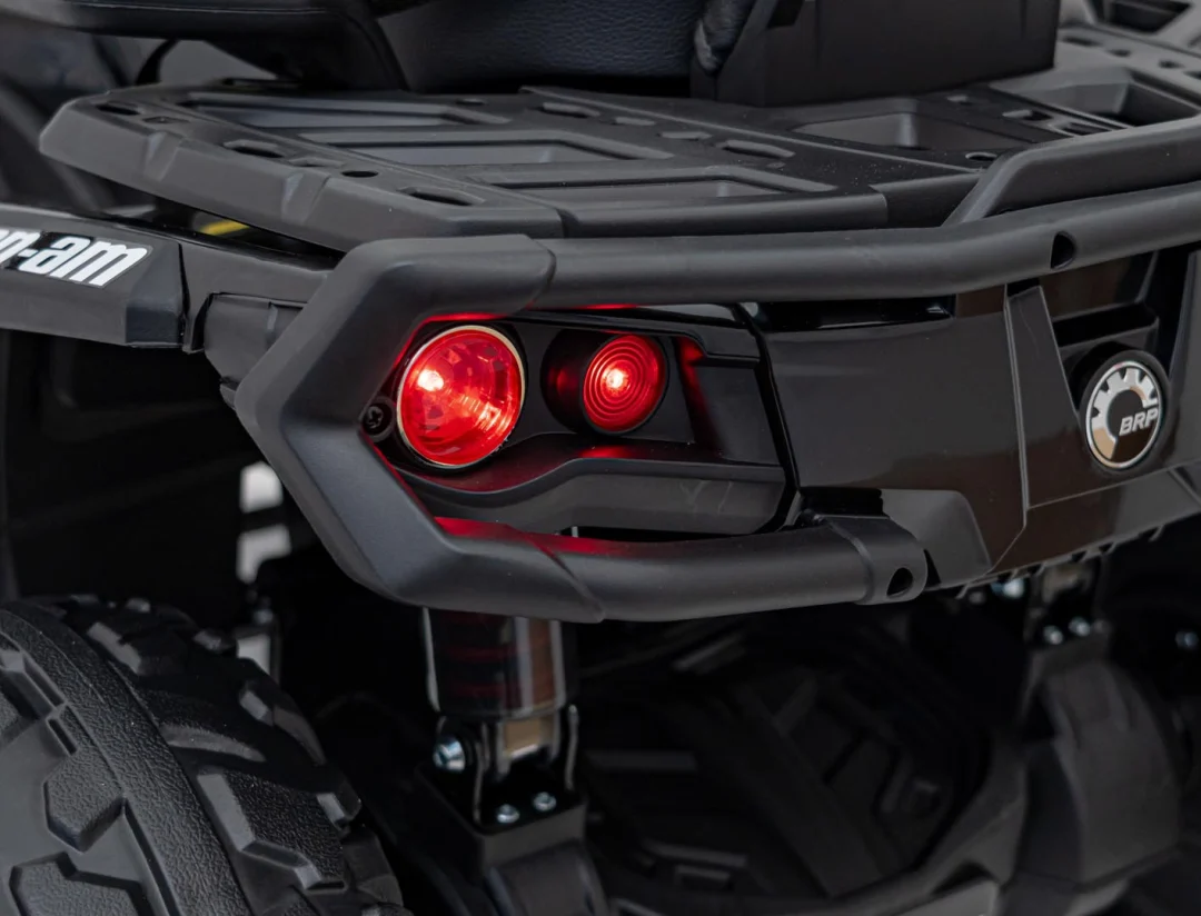 Can-Am Outlander ATV quad na akumulator s daljinskim upravljačem, crni_21