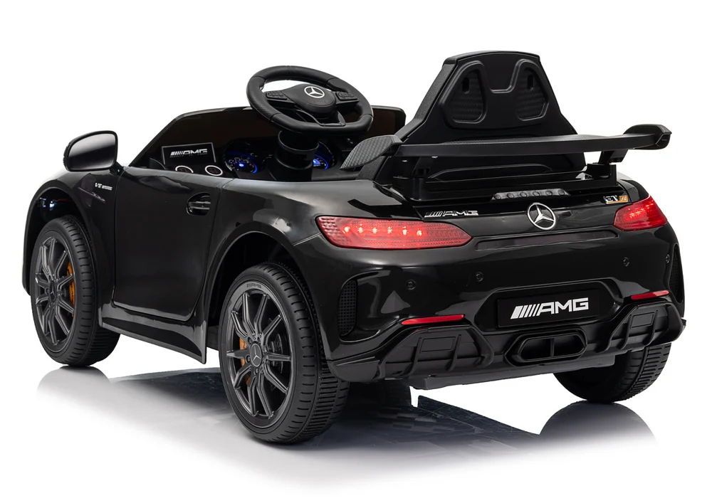 Crni automobil na baterije Mercedes GTR_7